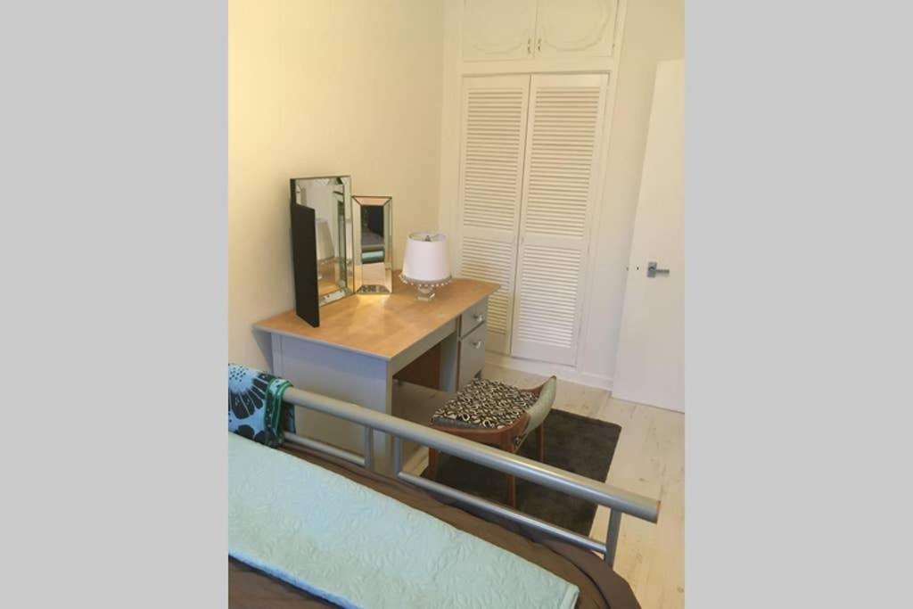 Cathedral Apartment لندنديري المظهر الخارجي الصورة